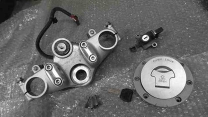 Honda VTR-F FI MC33 Ignition Key Set