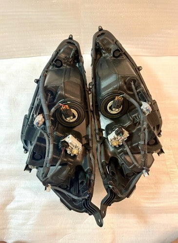 G's Toyota Aqua NHP10 Headlight Set Left Right Koito 52-247 LED