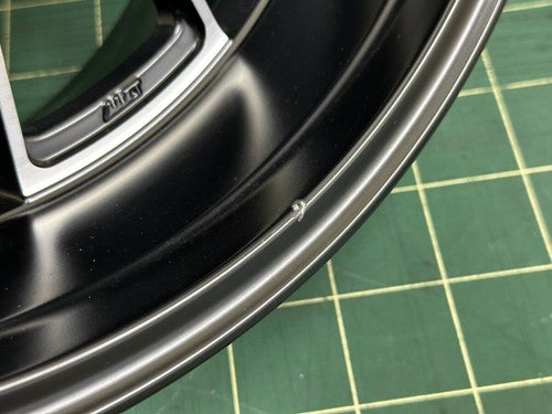 Ducati Diavel Genuine OEM Aluminum Rear Wheel 8.00x17 50211421A