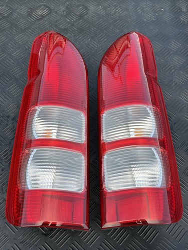 Toyota Genuine Tail Lamp Left And Right Sets For Hiace 200 Koito 26-120