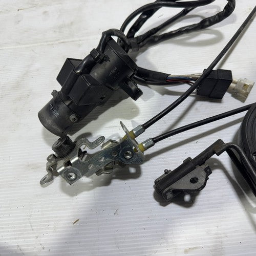 Kawasaki ZZR1400 ZXT40A Ignition Key Set Tank Cap Seat Lock