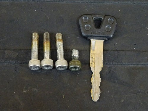 Yamaha XJR1300 RP01J RP03J Ignition Key Set Top Bridge