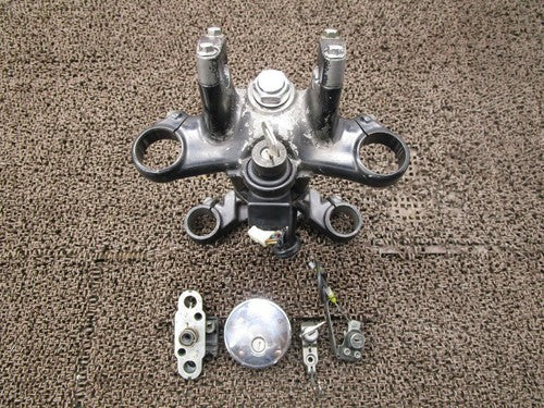 Kawasaki W650 EJ650AE Top Bridge Stem Ignition Key Set 39mm