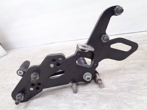 Striker Yamaha FZ1 Feather RN21J Rearset Kit 4-Position Black