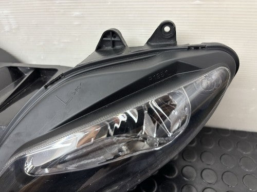 Yamaha YZF-R1 RN09 5PW 2002-2003 Headlight P1951