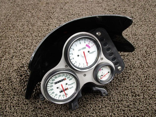 Triumph Speed Triple 955i TE508 Instrument Cluster Speedometer Tachometer