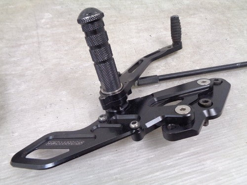 Striker Yamaha FZ1 Feather RN21J Rearset Kit 4-Position Black