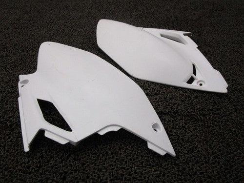Yamaha WR250F Side Cover Left Right CG22W G343E