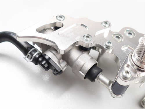 WR'S Rearset Kit TYPE-R Suzuki GSX1300R Hayabusa 2008-2020
