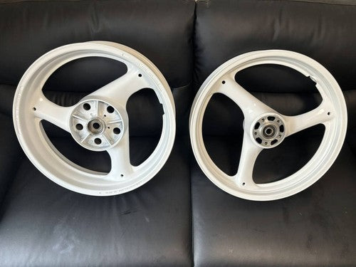 Suzuki GSX-R1100J GU74 1988 Genuine OEM Wheel Set Front Rear
