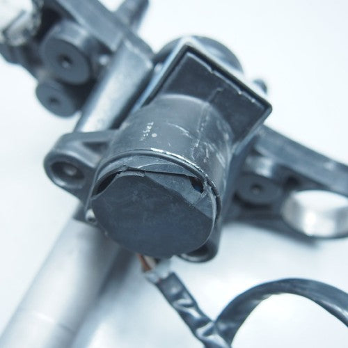 Kawasaki Estrella BJ250A Genuine OEM Steering Stem Top Bridge 39mm
