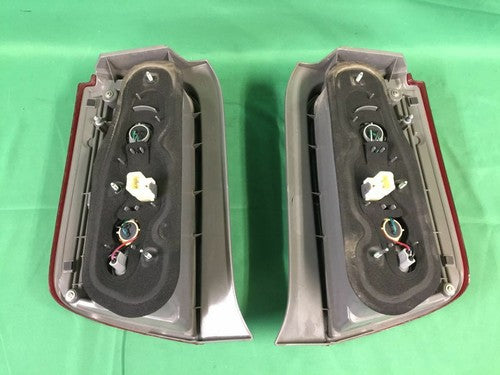 Toyota Rumion Scion Xb ZRE152 Tail Lights Lamps Set STANLEY 12-541 JDM