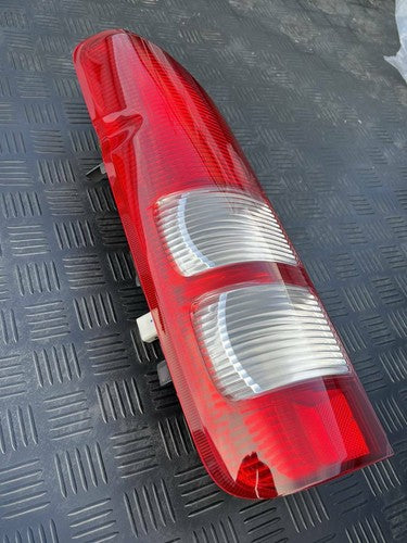 Toyota Genuine Tail Lamp Left And Right Sets For Hiace 200 Koito 26-120