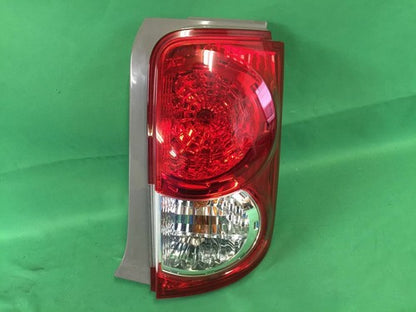 Toyota Rumion Scion Xb ZRE152 Tail Lights Lamps Set STANLEY 12-541 JDM