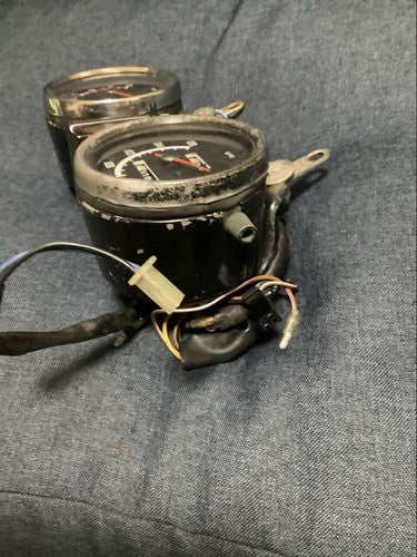 Yamaha SR500 400 Early Model Instrument Cluster Speedometer Tachometer 2H6