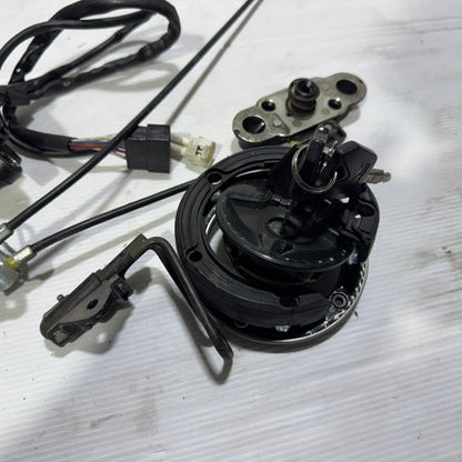 Kawasaki ZZR1400 ZXT40A Ignition Key Set Tank Cap Seat Lock