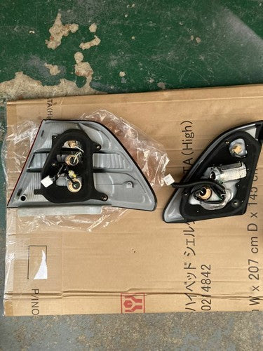 TOYOTA LEXUS CELSIOR UCF30 ZENKI TAIL LIGHTS LAMPS SET STANLEY 0807