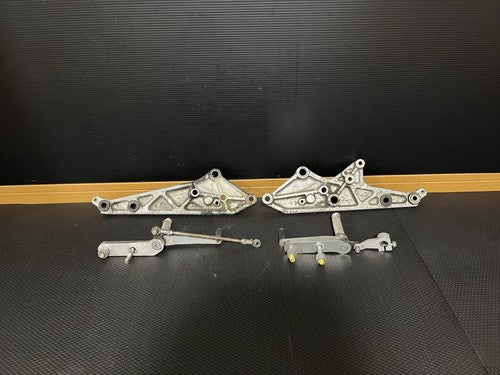 CB750F Honda Rearsets Backstep RC04 Vintage Period Correct