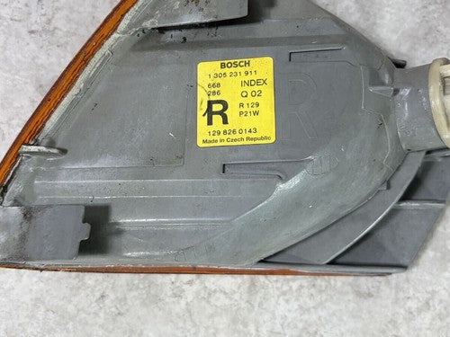 Mercedes-Benz R129 SL-Class Front Turn Signal Corner Lamp Pair OEM