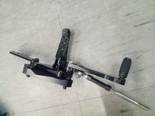 STRIKER Racing Rearset Kit Black for Suzuki GSX1300R Hayabusa 1999-2020