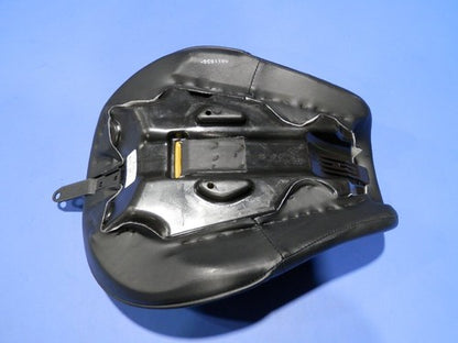 Harley-Davidson TC96 FXDB OEM Genuine Seat Used Good Condition
