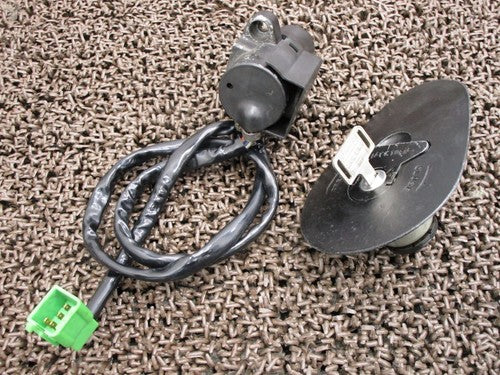 Suzuki RG250 Gamma Ignition Key Set Tank Cap GJ21A Used