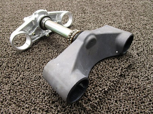 MV Agusta Brutale 910S Inverted Top Bridge Stem ZCGF411