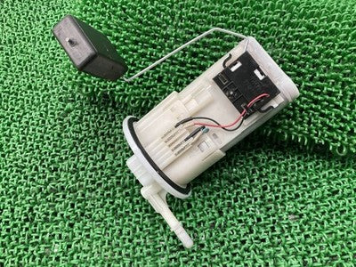 Yamaha MT-07 RM07J Fuel Pump Assembly 1WS OEM Genuine Used