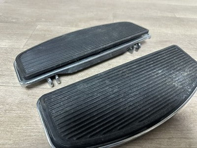 Harley-Davidson Genuine OEM Footboard Softail Touring Used