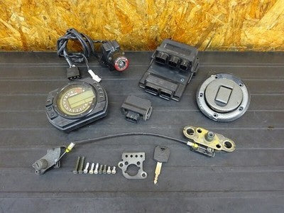 Kawasaki ZX-10R ZXT00C-005 C-Type '04 Ignition Key Set ECU Speedometer