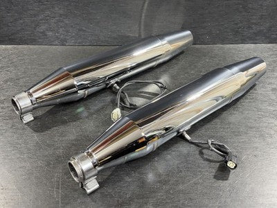 Harley-Davidson Softail Heritage FLDE FLHC FLHCS OEM Muffler Silencer
