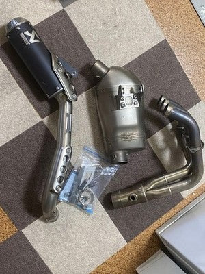 Akrapovic Yamaha XSR900 RN56 Muffler Exhaust