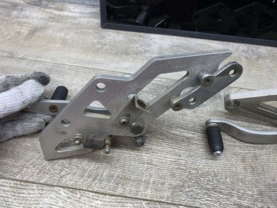 BEET Rearsets Kawasaki ZX-11 ZZR1100 Ninja Used Tested