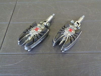 Harley-Davidson Kuryakin Window Footpegs Left Right Set Mount