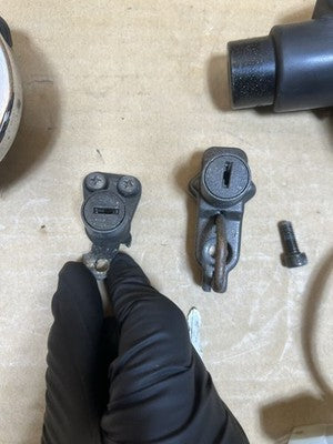 Kawasaki W650 EJ650A Ignition Key Set Lock Tank Cap Seat