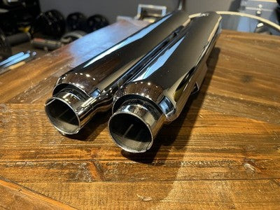 Vance & Hines Twin Slash Slip-On Muffler Harley Softail 07-16
