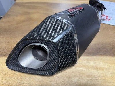 Yoshimura R-11Sq Slip-On Carbon Muffler Suzuki GSX-R1000R DM11A