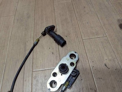Kawasaki ZRX1200R ZRT20A-029 Ignition Key Set Handlebar Top