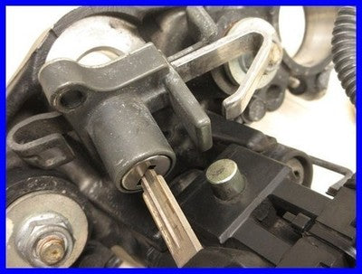 Honda CB1300SB SC54 Ignition Key Set Top Bridge HISS ECU