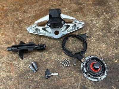 BMW K1200R Sport Ignition Key Set Top Bridge Cylinder Tank Cap
