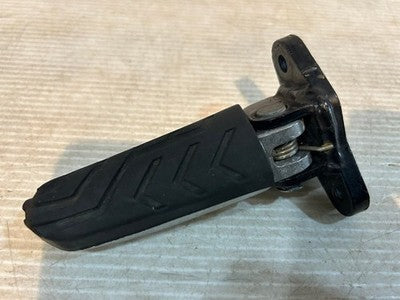 Moto Guzzi V7 I II 750 Special Classic Stone Cafe Front Footrest Peg Left