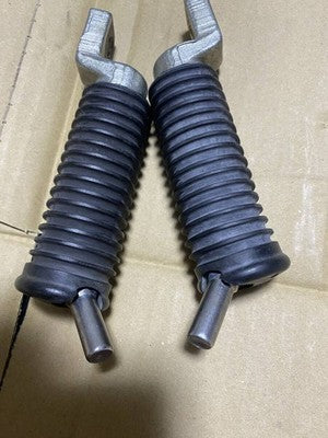 Harley-Davidson XL1200X Sportster Foot Pegs Left Right OEM