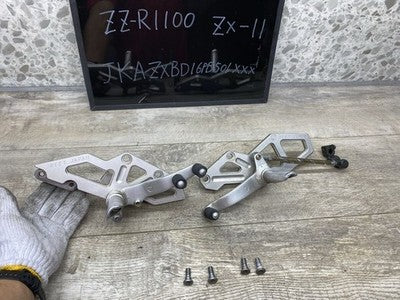BEET Rearsets Kawasaki ZX-11 ZZR1100 Ninja Used Tested