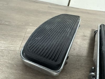 Harley-Davidson Genuine OEM Footboard Softail Touring Used