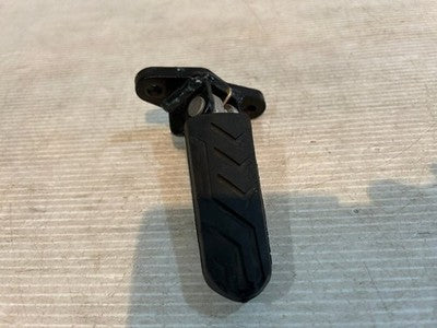 Moto Guzzi V7 I II 750 Special Classic Stone Cafe Front Footrest Peg Left