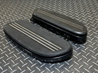 Harley-Davidson OEM Pegs Footboard Step FLHXS FLHX FLTRXS