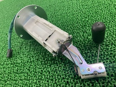 Kawasaki ZX-6R ZX636J Fuel Pump 49040-0779 Genuine OEM Used