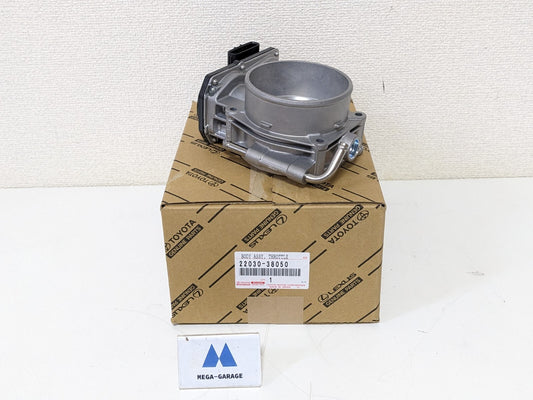 22030-38050 TOYOTA LEXUS Genuine GS F LC500 RC F Throttle Body Valve Assembly