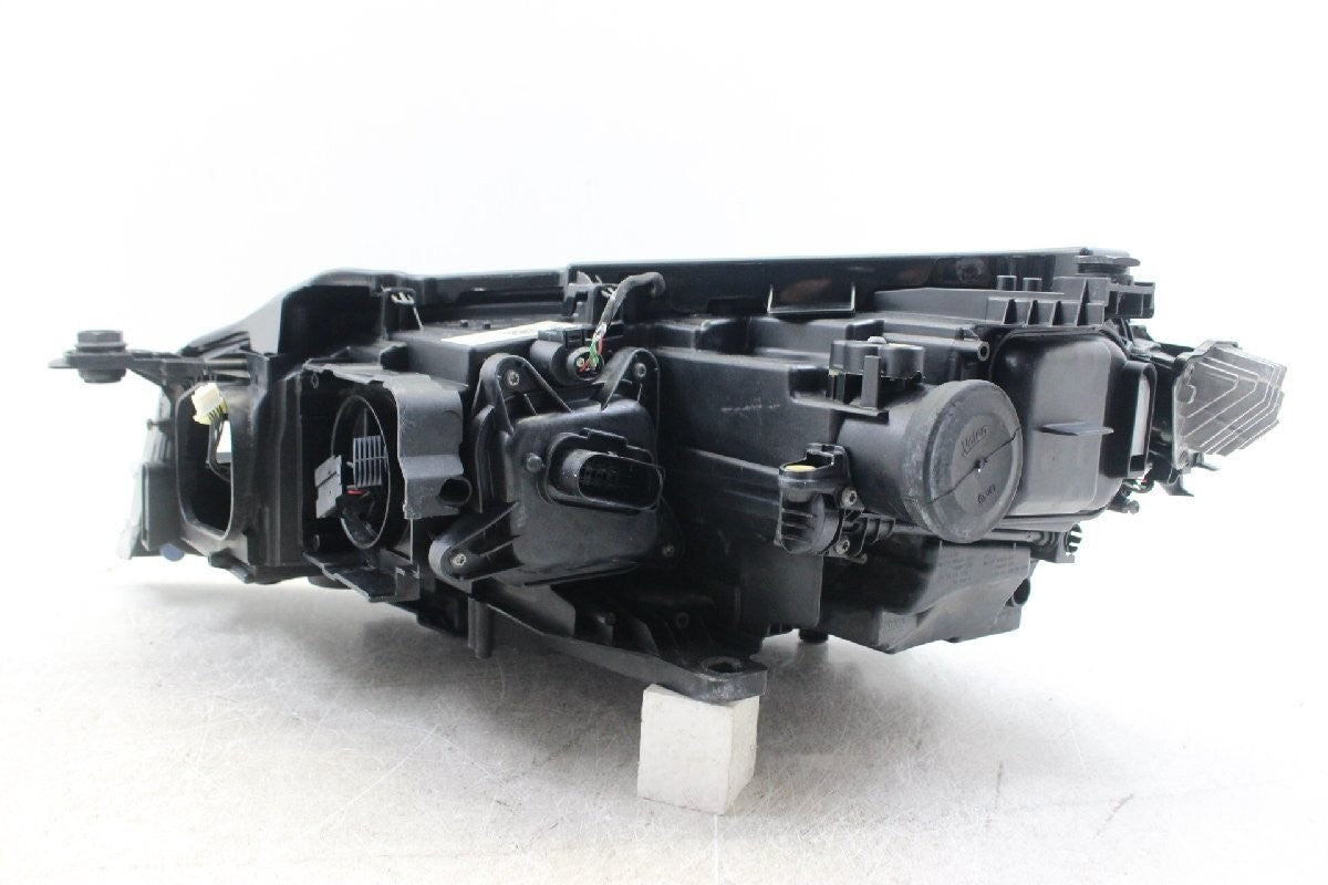 Volkswagen Arteon 3H Right Headlight Genuine OEM