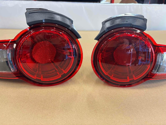Mazda Genuine Miata MX-5 ND Roadster Tail Light RH LH Set STANLEY W2740 Used